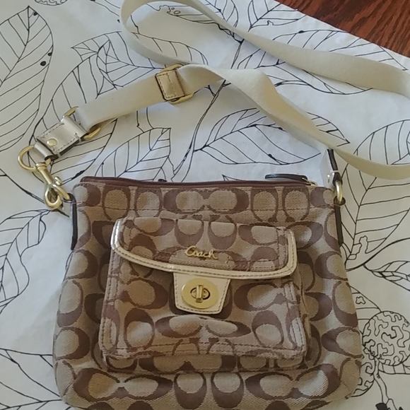 Coach purse - Picture 1 of 1